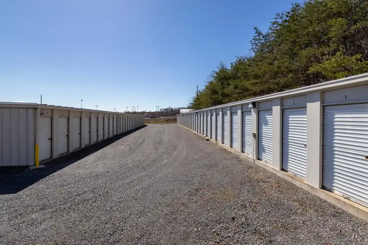 Drive up access storage KO Storage of Berkeley Springs, WV